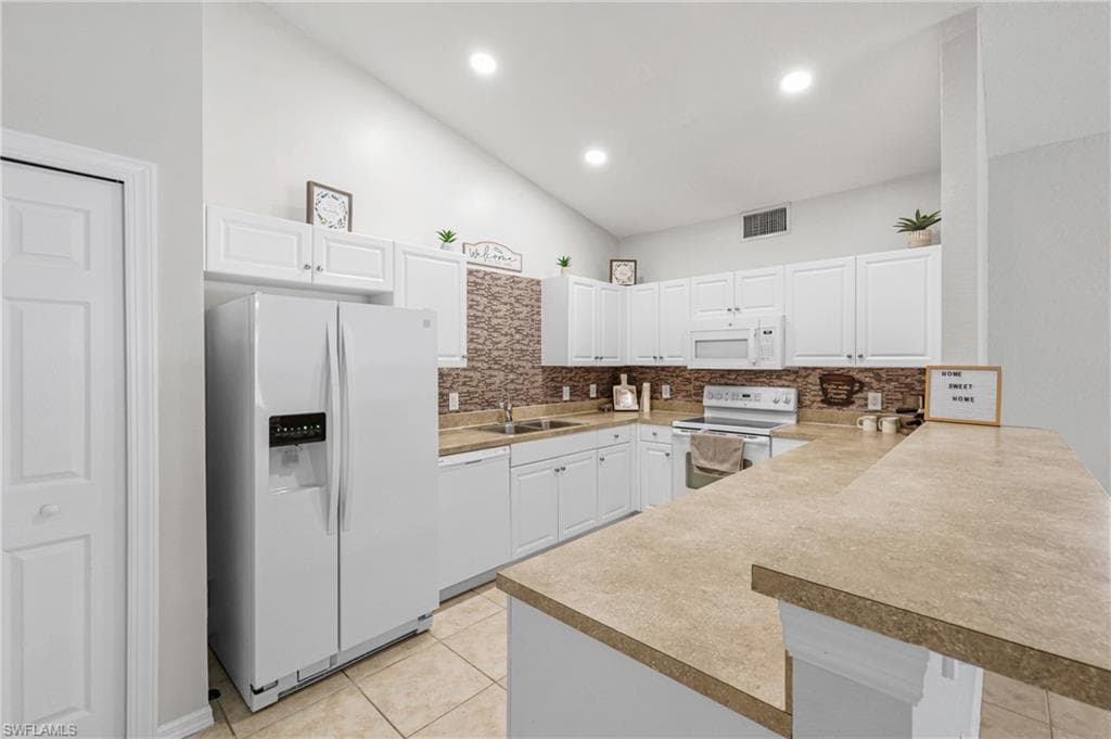 1080 Hancock Creek South BLVD 203 CAPE CORAL, FL 33909