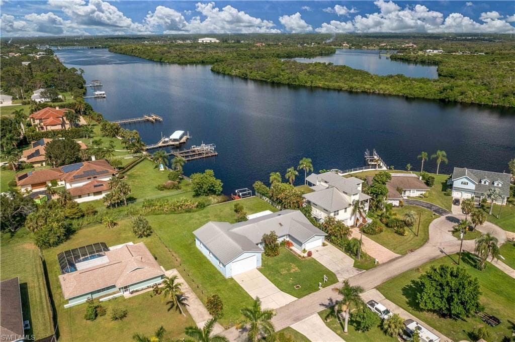 1965 Bahama AVE FORT MYERS, FL 33905