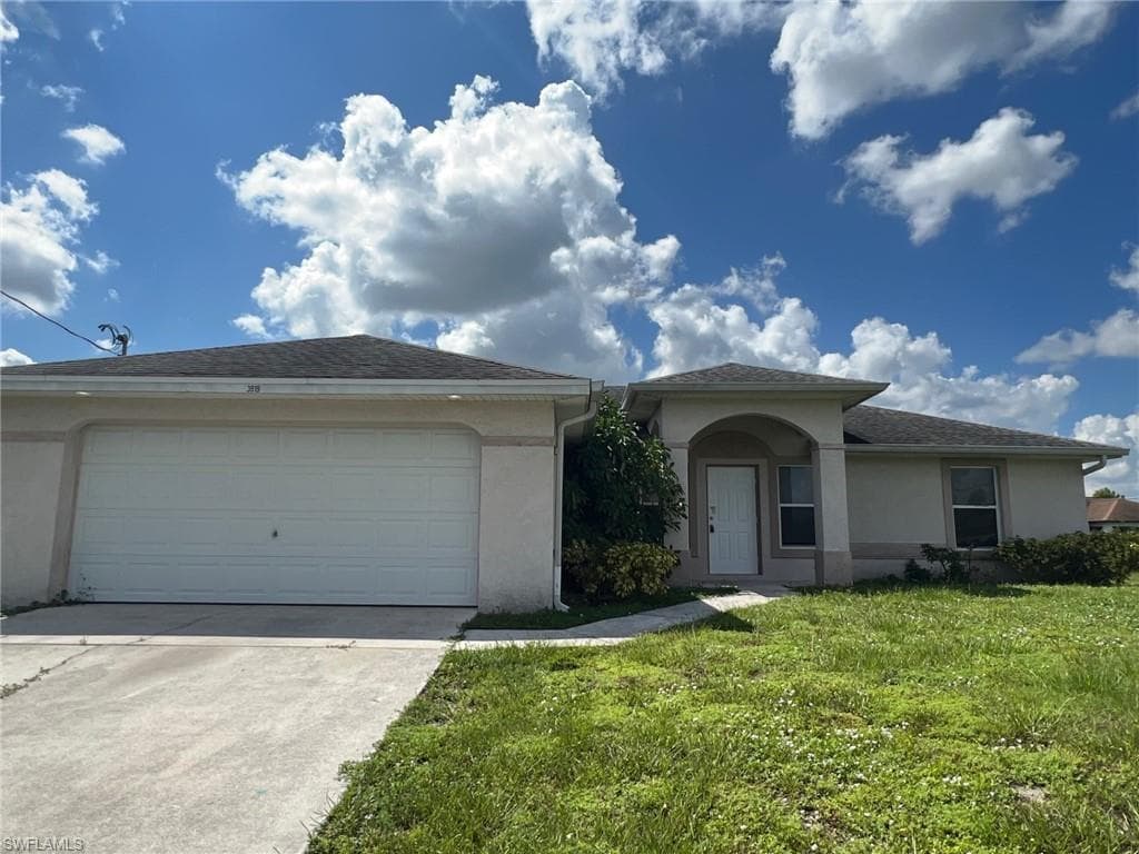 3919 6th ST SW LEHIGH ACRES, FL 33976