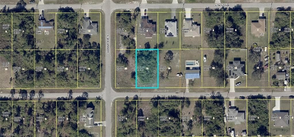 2724 7th ST SW LEHIGH ACRES, FL 33976