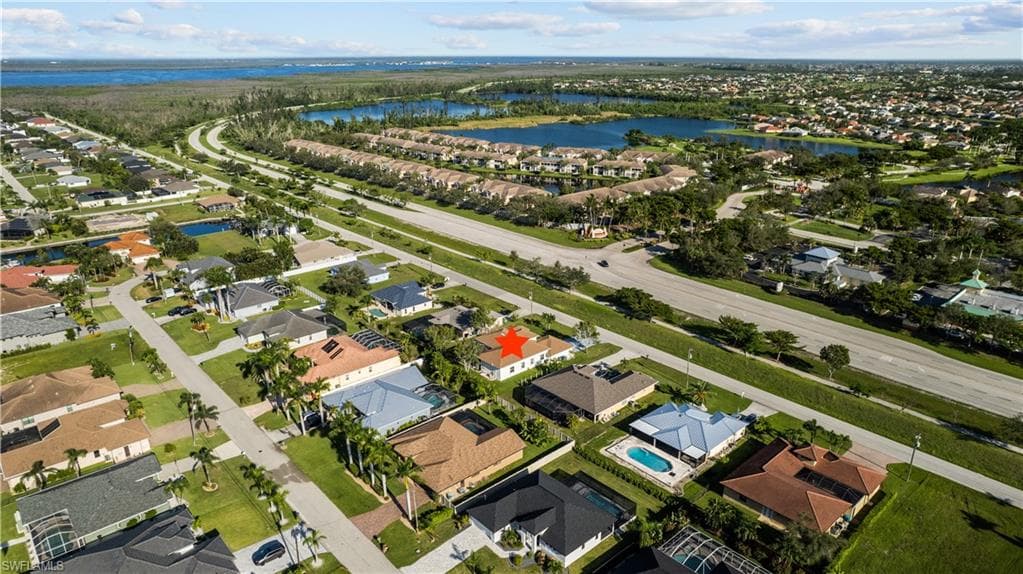 2526 Miracle PKWY CAPE CORAL, FL 33914