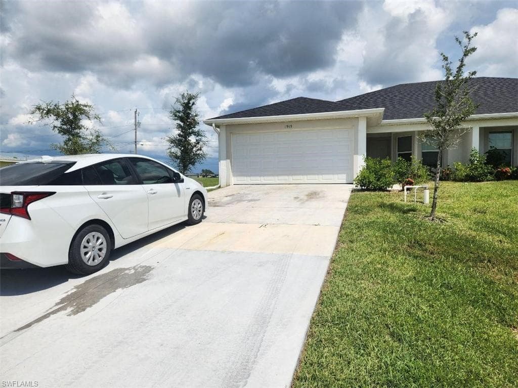 1919 NE 15th LN CAPE CORAL, FL 33909