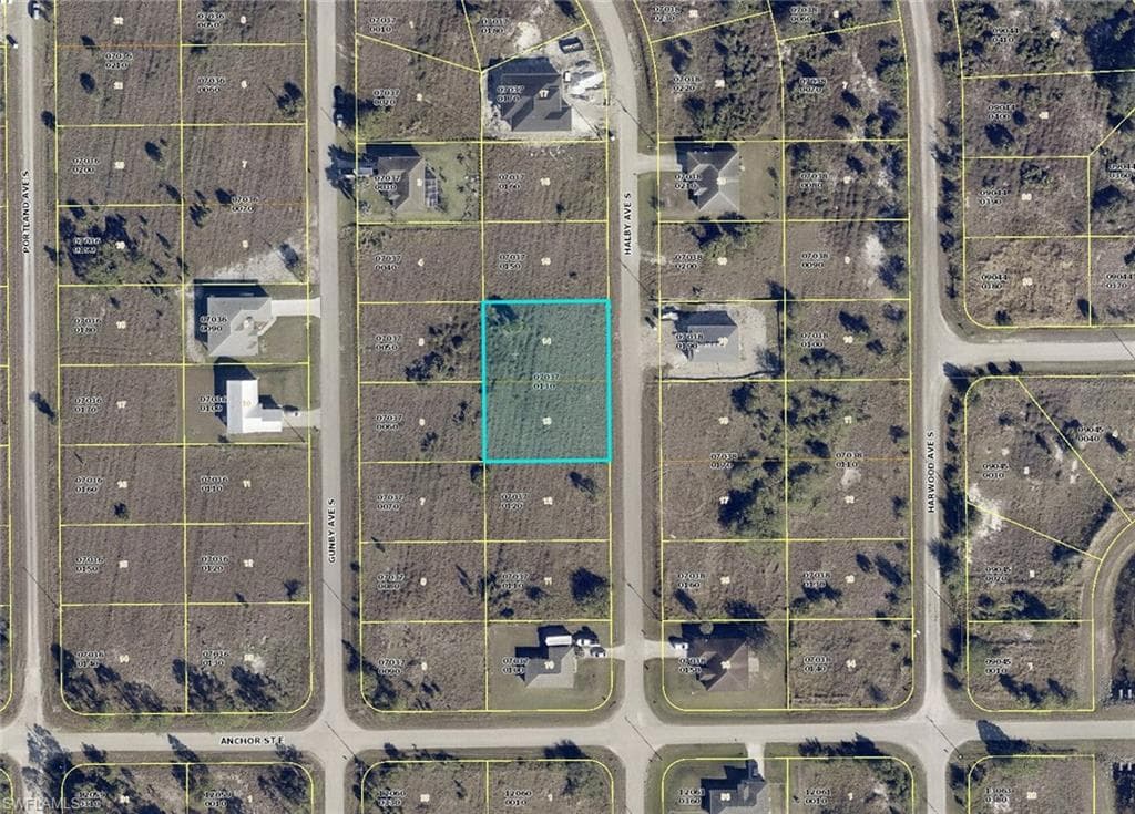 1026 Halby AVE S LEHIGH ACRES, FL 33974