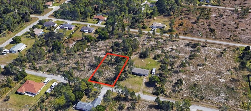 914 5th AVE LEHIGH ACRES, FL 33972