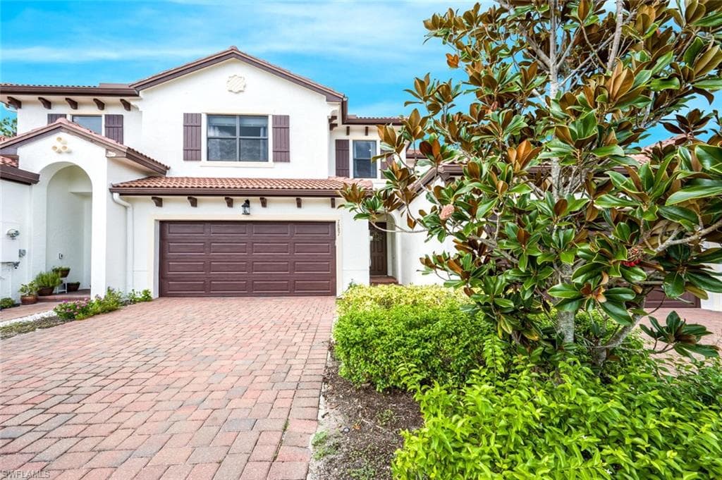 7887 Bristol CIR NAPLES, FL 34120