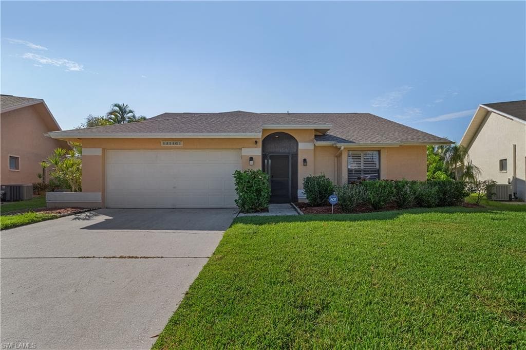 13146 Regent CIR FORT MYERS, FL 33966