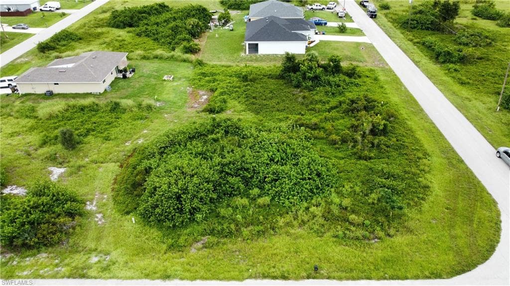 370 Pinehurst AVE LEHIGH ACRES, FL 33974