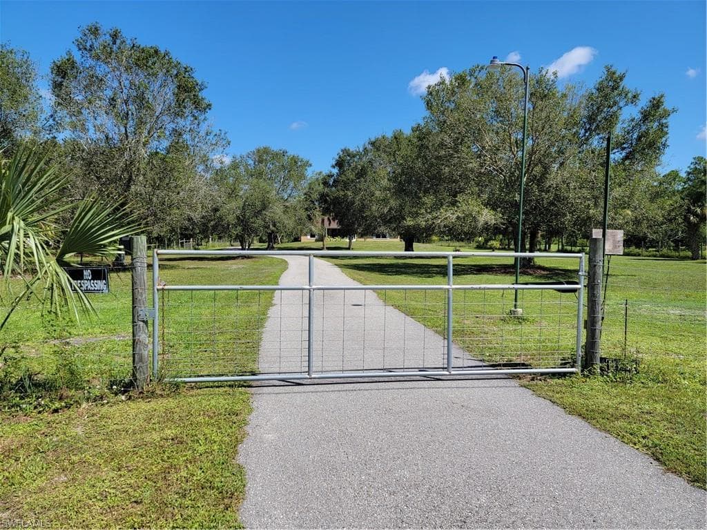3665 72nd AVE NE NAPLES, FL 34120