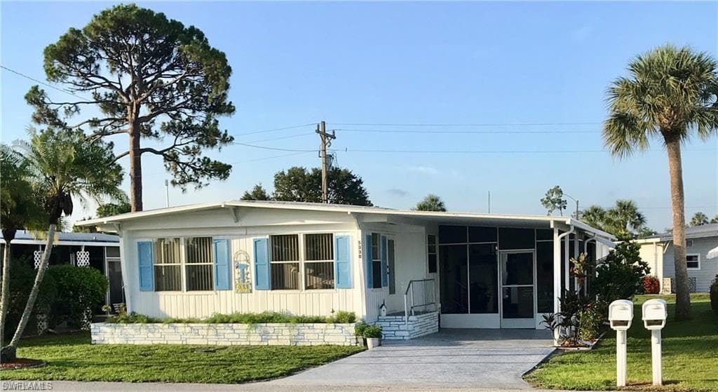 5330 Forest Park DR NORTH FORT MYERS, FL 33917