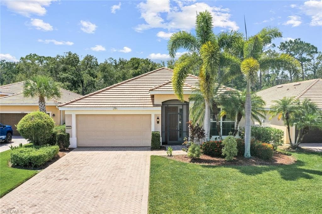 3259 Aralia CT ALVA, FL 33920