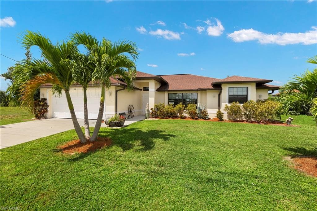 1122 SW 15th AVE CAPE CORAL, FL 33991