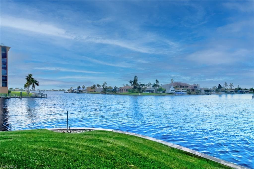1926 SE 43rd ST 118 CAPE CORAL, FL 33904