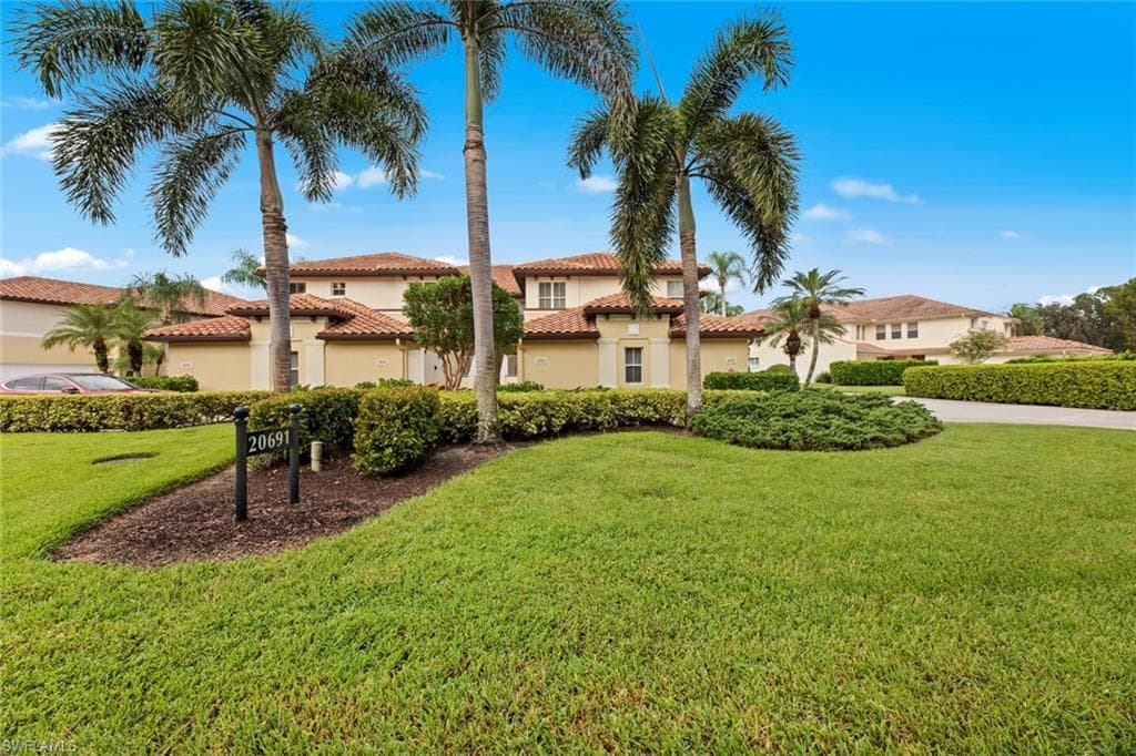 20691 Wildcat Run DR 102 ESTERO, FL 33928