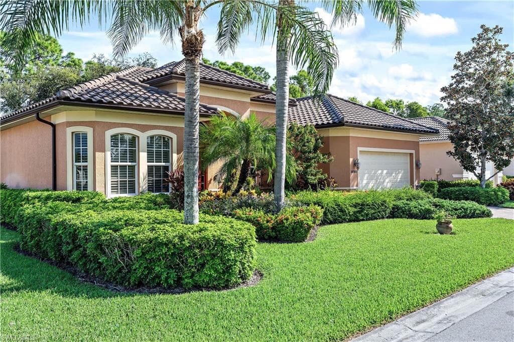 10263 Avonleigh DR BONITA SPRINGS, FL 34135