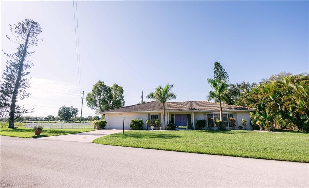 1580 Olmeda WAY FORT MYERS, FL 33901