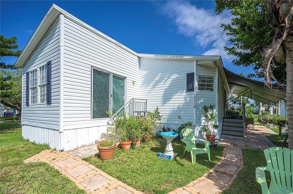12110 Hibiscus DR FORT MYERS, FL 33908