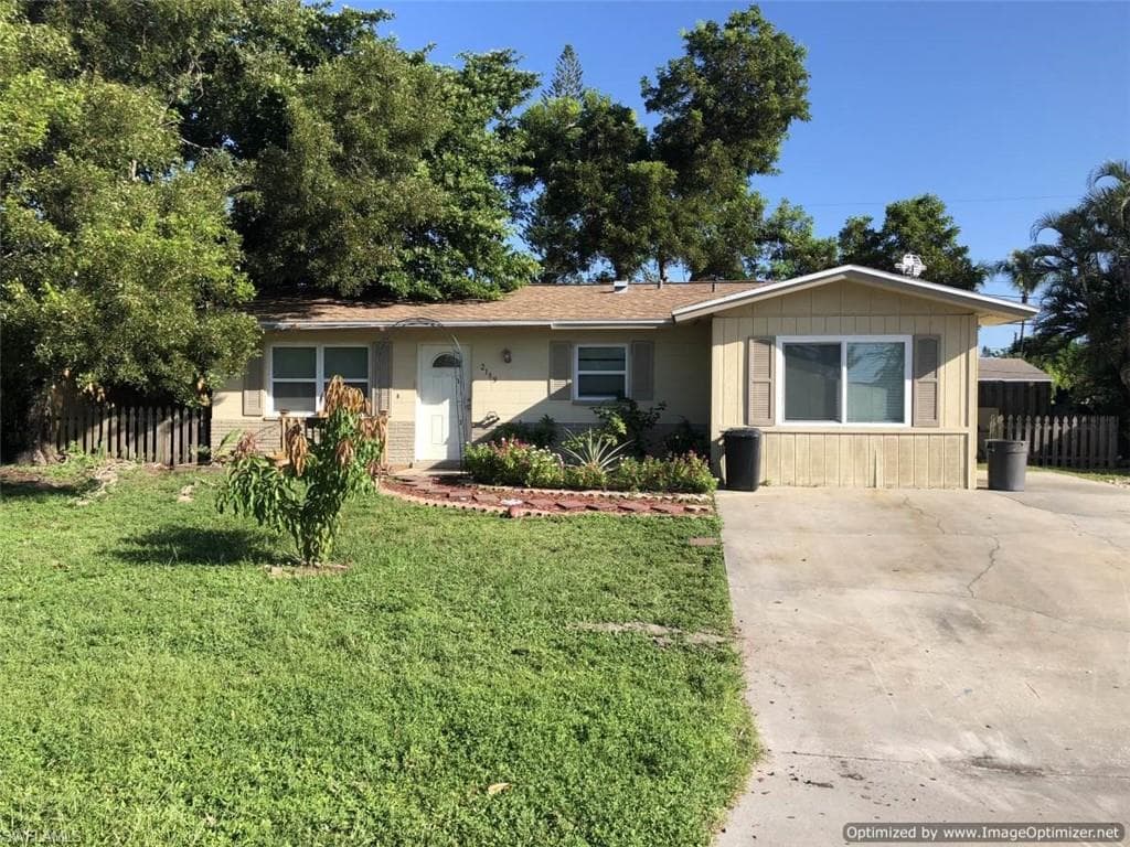 2189 Delta ST FORT MYERS, FL 33907