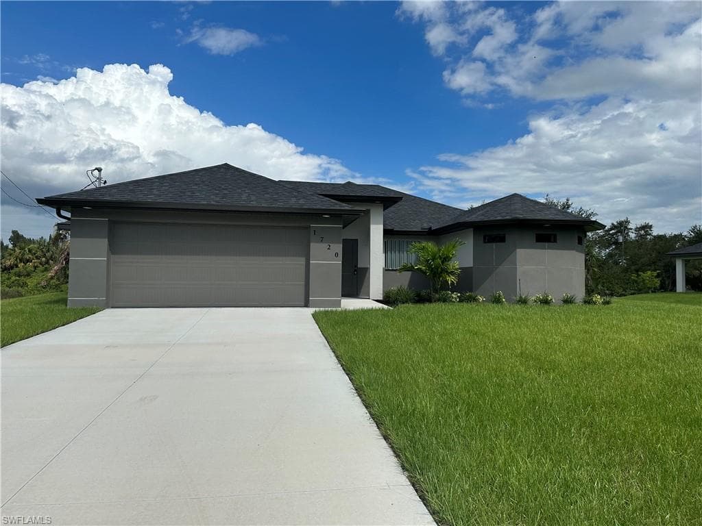 1720 Monroe AVE LEHIGH ACRES, FL 33972