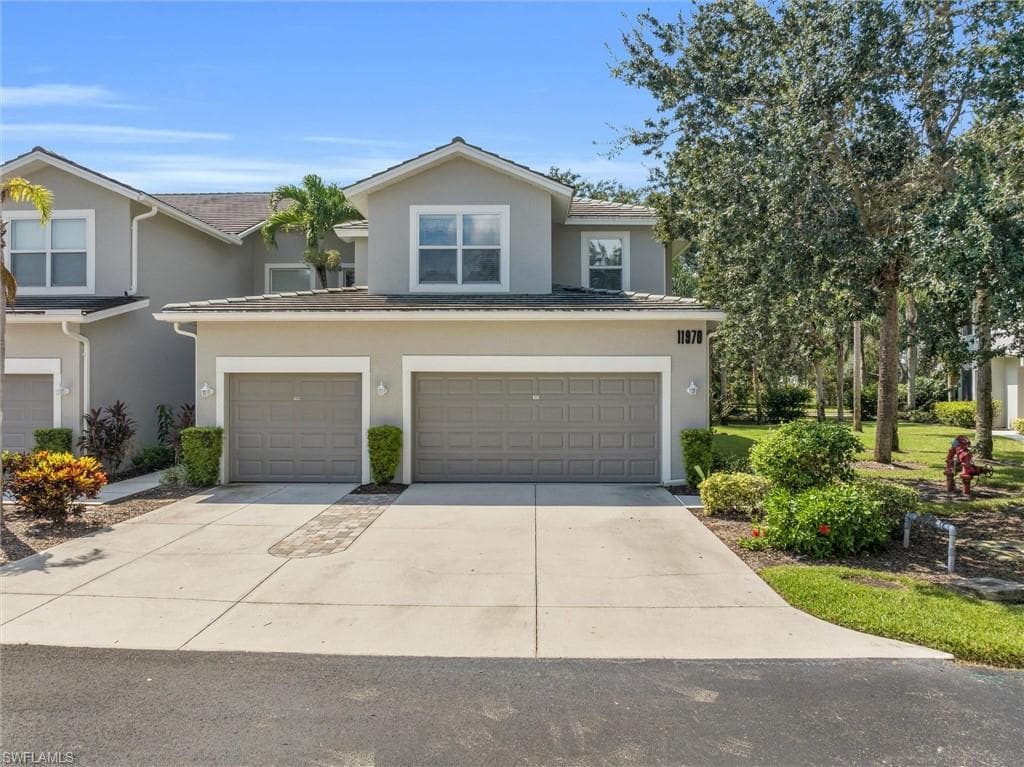 11970 Champions Green WAY 105 FORT MYERS, FL 33913