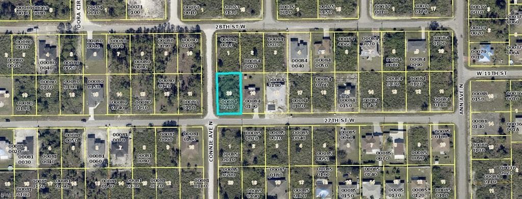 2518 27th ST W LEHIGH ACRES, FL 33971