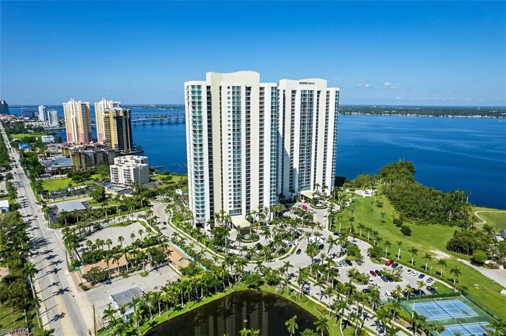 3000 Oasis Grand BLVD LPH1 FORT MYERS, FL 33916