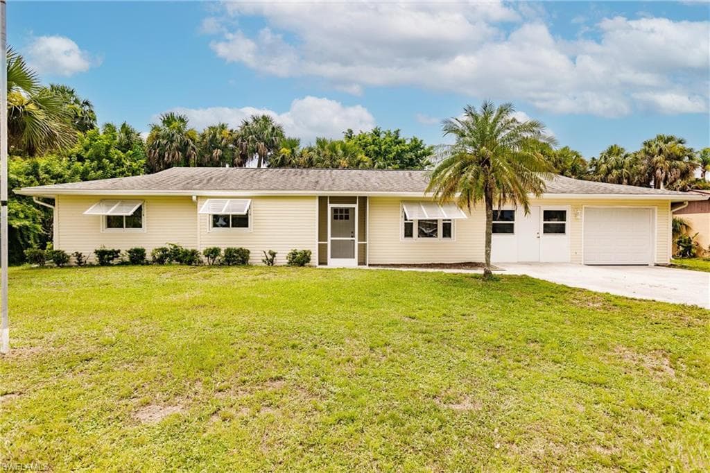 166 Dow LN NORTH FORT MYERS, FL 33917
