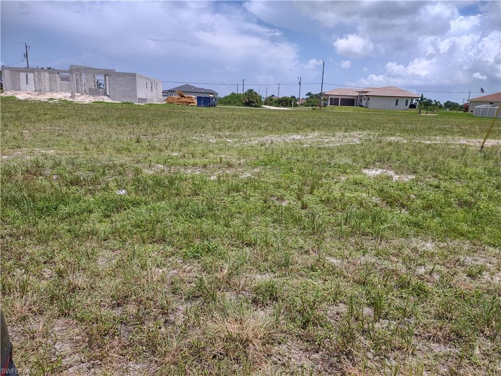 4113 NW 34th LN CAPE CORAL, FL 33993