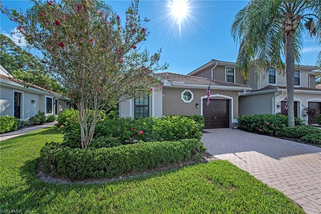 7660 Meadow Lakes DR 1601 NAPLES, FL 34104