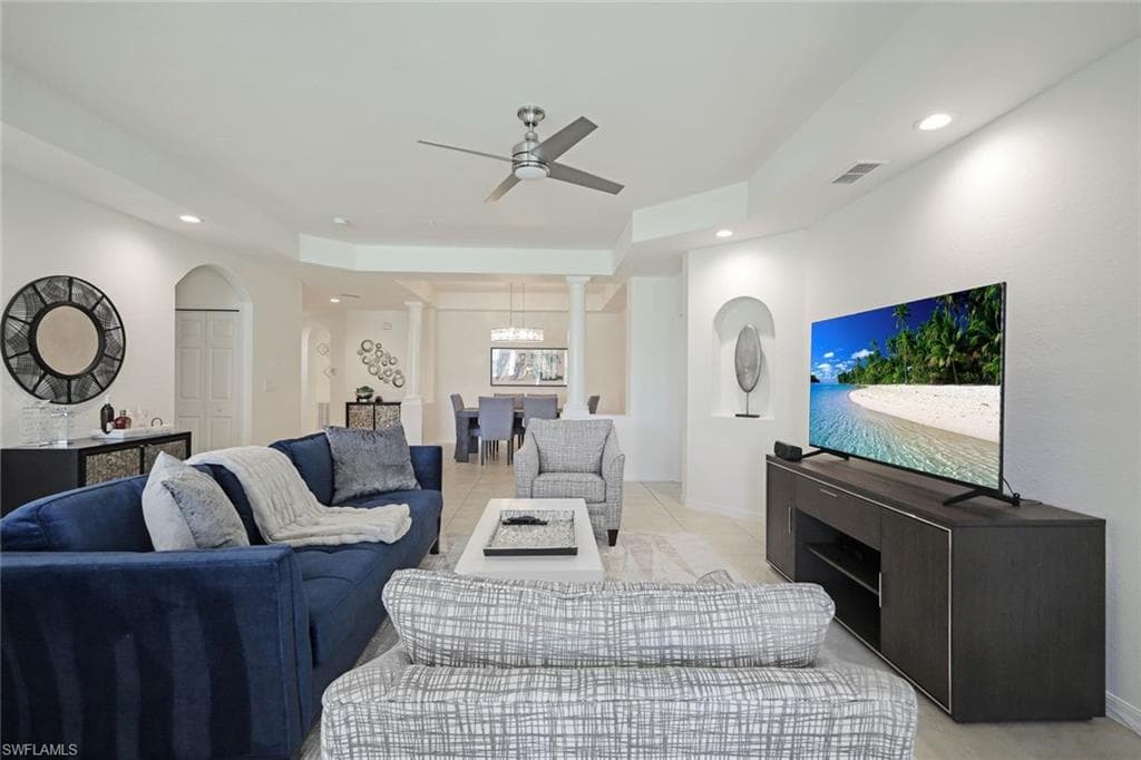 3600 Lansing LOOP 102 ESTERO, FL 33928