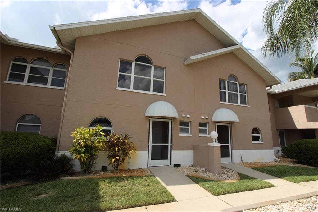 28 Cosmopolitan DR 16 LEHIGH ACRES, FL 33936