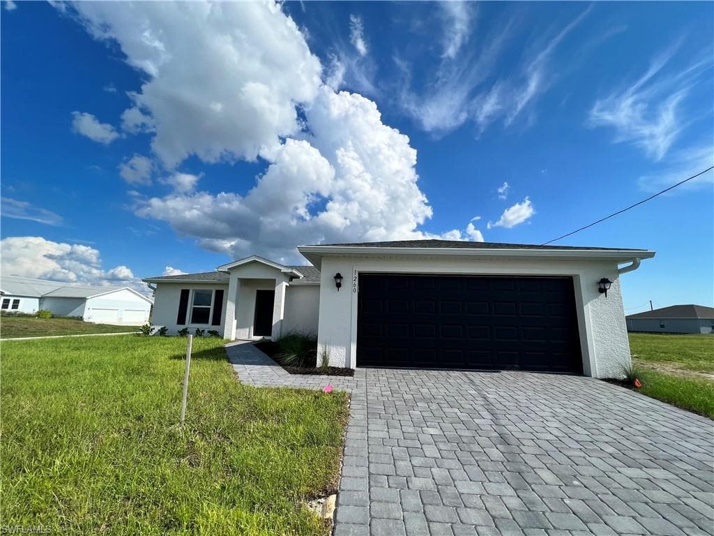 1260 NE 40th TER CAPE CORAL, FL 33909