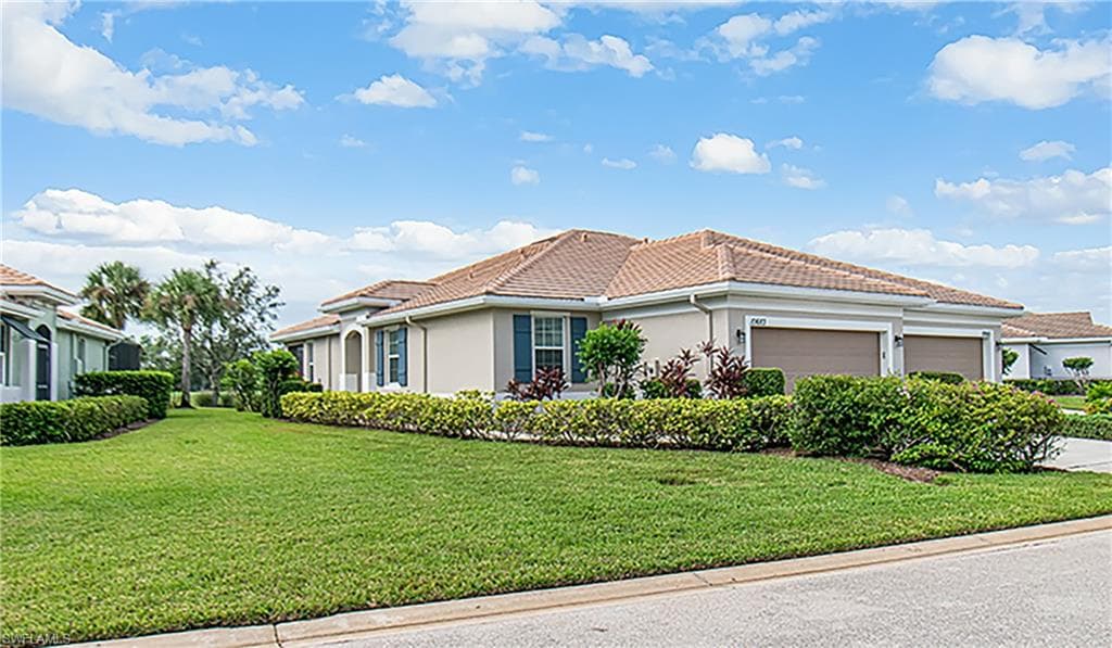 10683 Camarelle CIR FORT MYERS, FL 33913