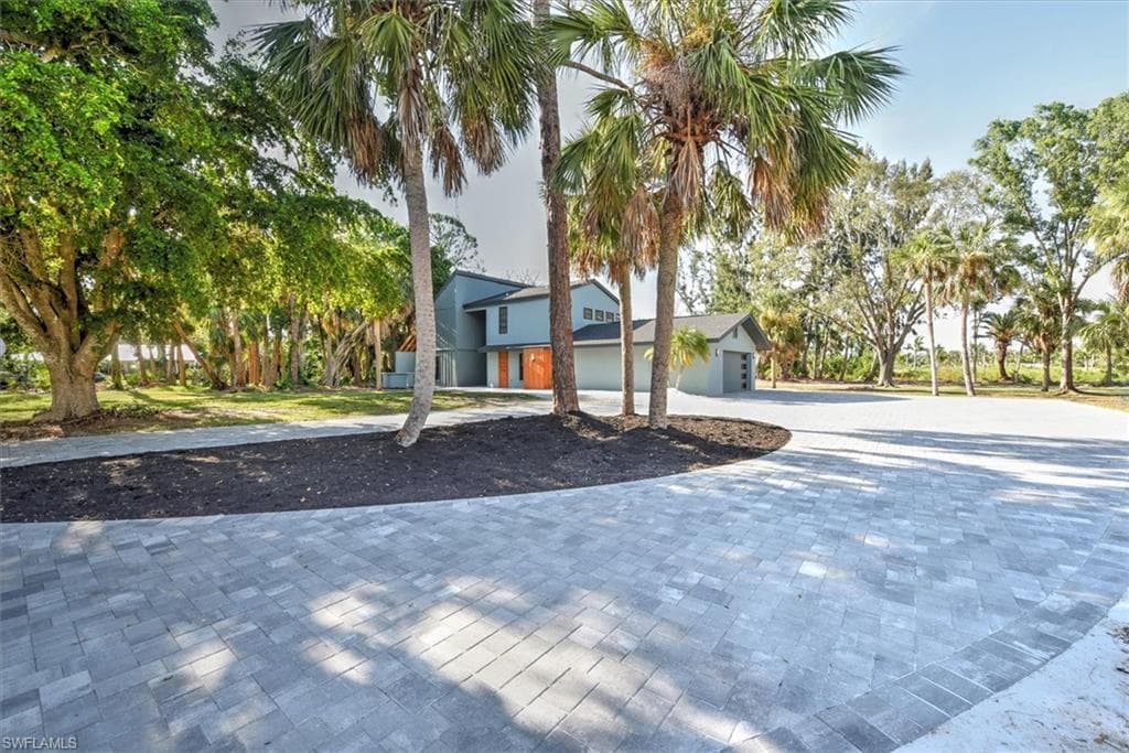 12383 Summerwood DR FORT MYERS, FL 33908