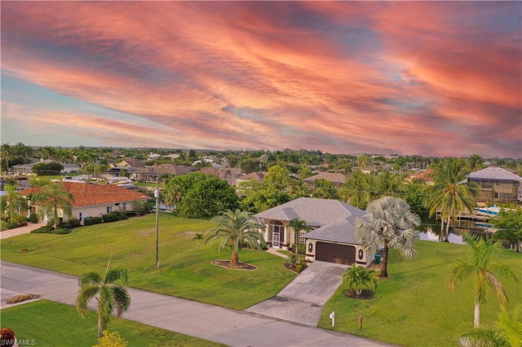 2737 SW 28th AVE CAPE CORAL, FL 33914