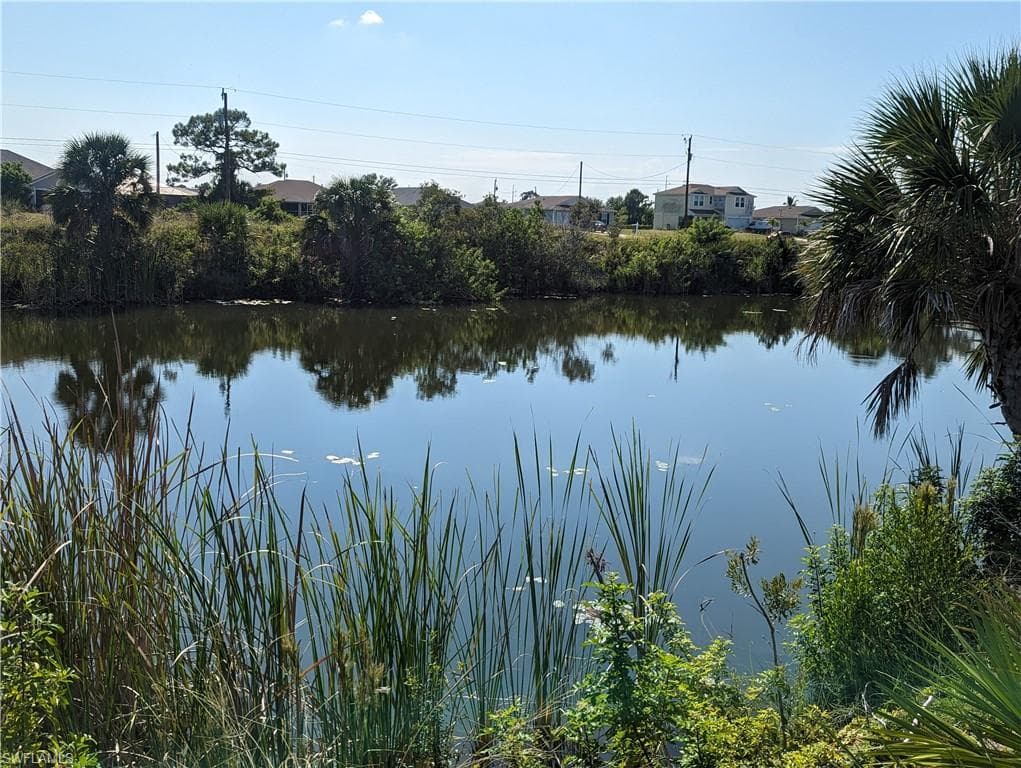 2531 NE 5th PL CAPE CORAL, FL 33909
