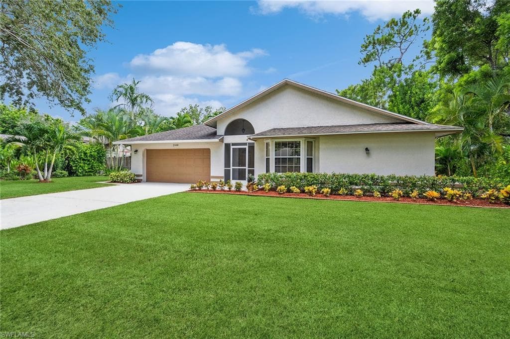 2668 River Reach DR NAPLES, FL 34104