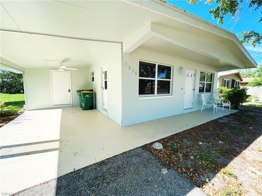 1036 Frank Whiteman BLVD NAPLES, FL 34103