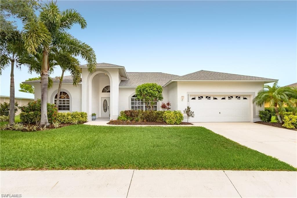 23498 Olde Meadowbrook CIR ESTERO, FL 34134