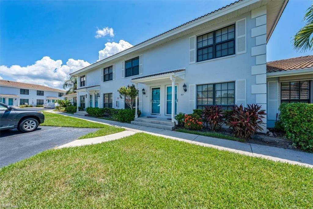 87 Marco Villas DR M-4 MARCO ISLAND, FL 34145