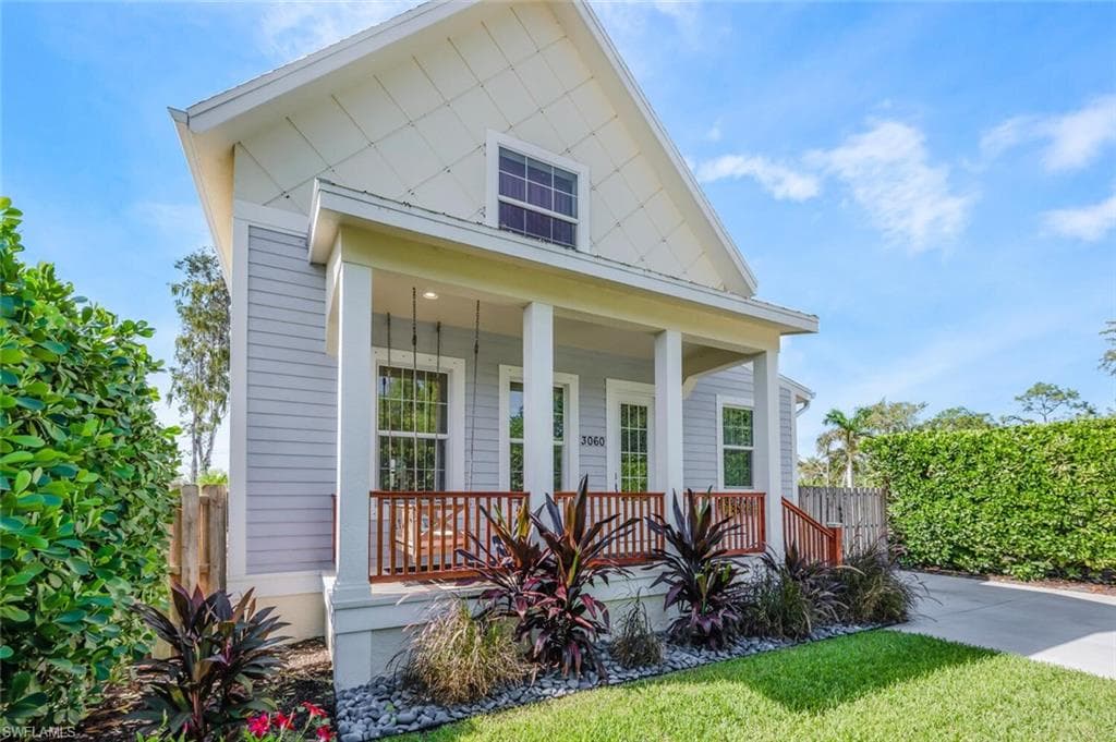 3060 Woodside AVE NAPLES, FL 34112