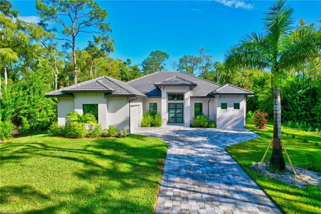 6127 Dogwood WAY NAPLES, FL 34116