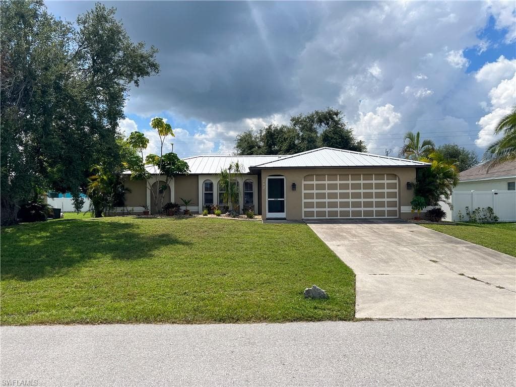 242 SE 7th ST CAPE CORAL, FL 33990