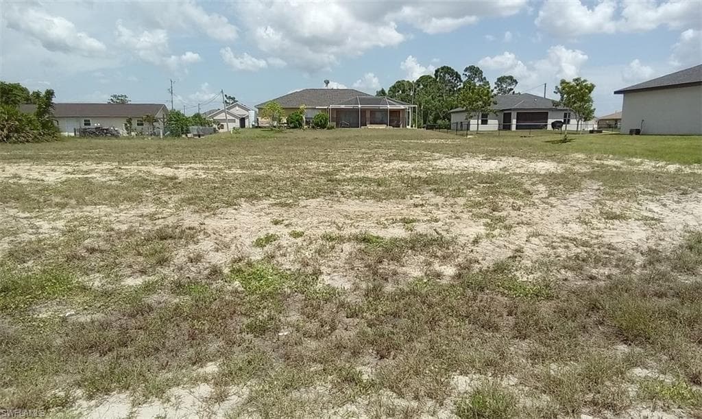 3203 4th PL CAPE CORAL, FL 33993