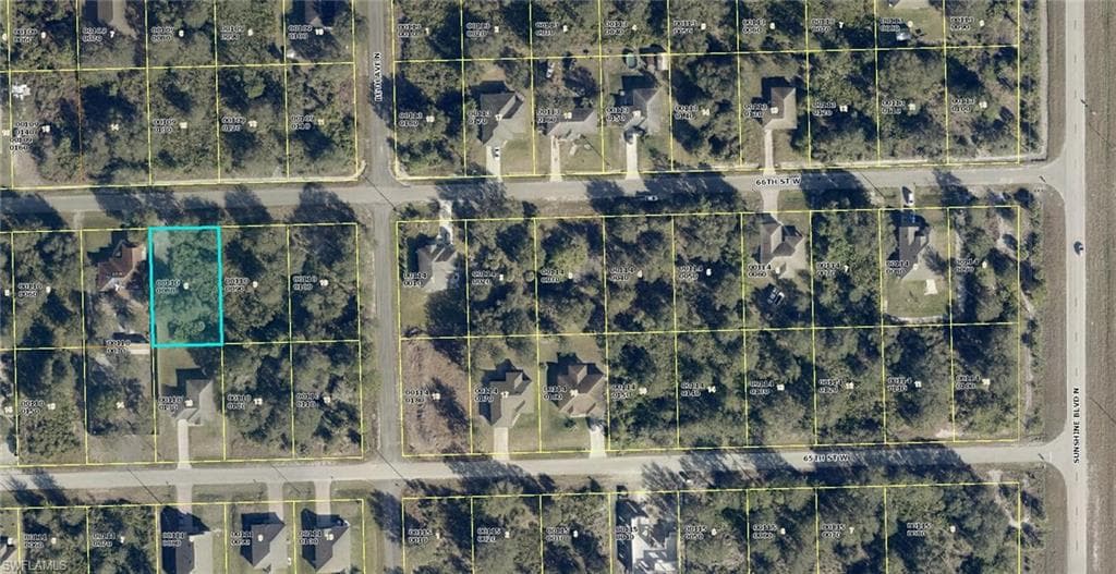 2605 66th ST W LEHIGH ACRES, FL 33971