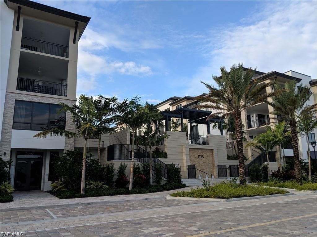 1135 3rd AVE S 307 NAPLES, FL 34102