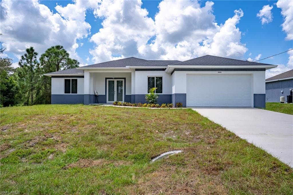 3233 Ruth LN LEHIGH ACRES, FL 33976