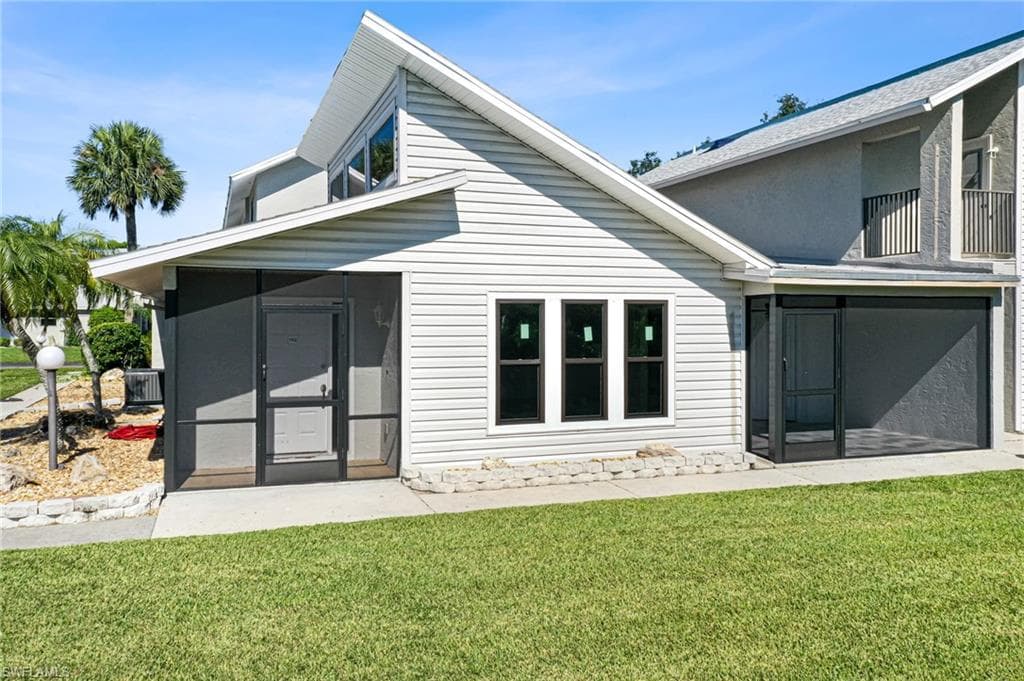 17020 GOLFSIDE CIR 102 FORT MYERS, FL 33908