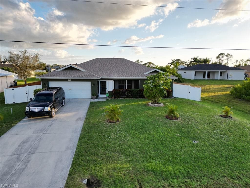 2700 NW 7th TER CAPE CORAL, FL 33993