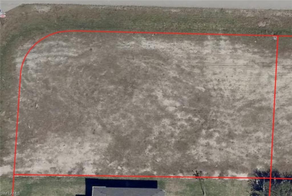 1733 NW 11th PL CAPE CORAL, FL 33993