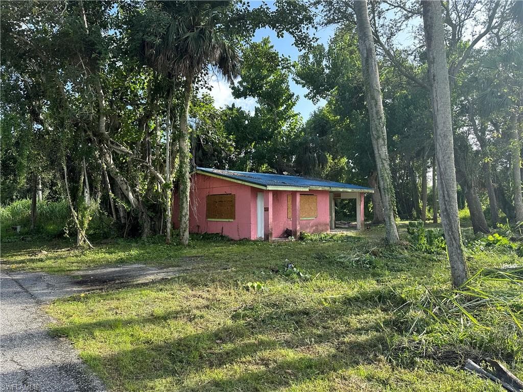 210 Delray AVE FORT MYERS, FL 33905